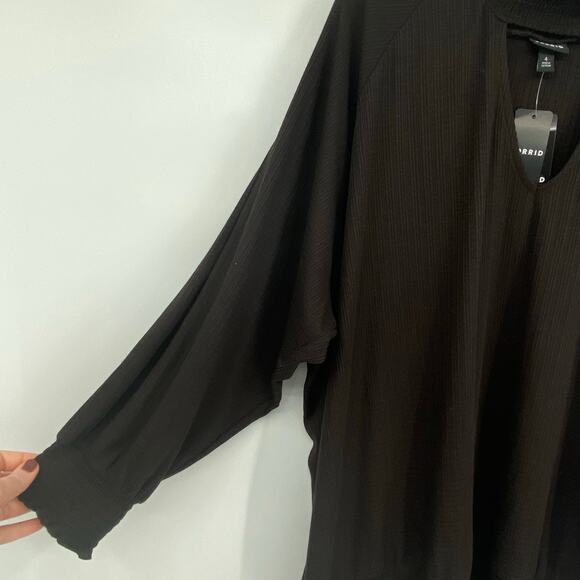Torrid Women's Black Textured Jersey Choke Neck Smocked Hem Top Plus Size 4X NEW - Picture 9 of 11